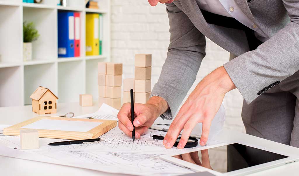 El método de organización de los agentes inmobiliarios Élite - Fuente foto Magnific